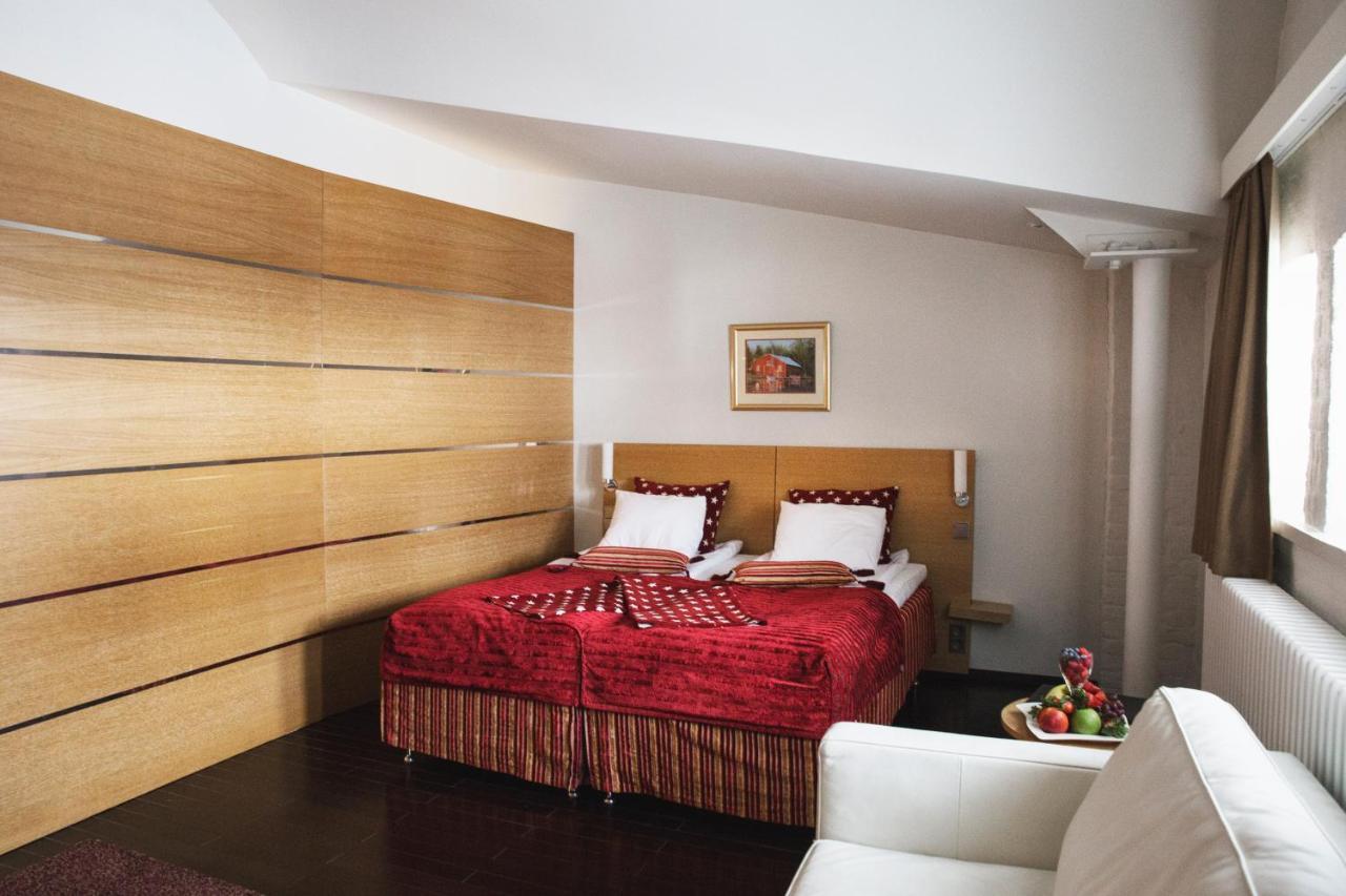 Hotel Epoque & Apartments Jakobstad Dış mekan fotoğraf