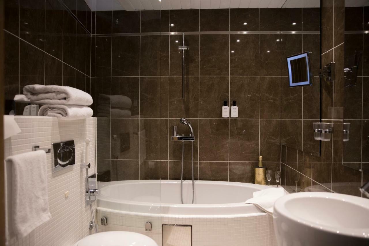 Hotel Epoque & Apartments Jakobstad Dış mekan fotoğraf